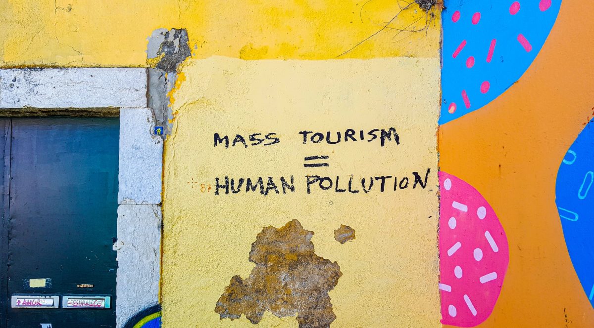 mass tourism pollution
